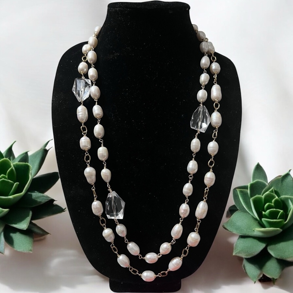 Elegant Fresh Water Pearls and Quartz Crystal Necklace, Amazingly Chic ☑️ - Picture 2 of 4